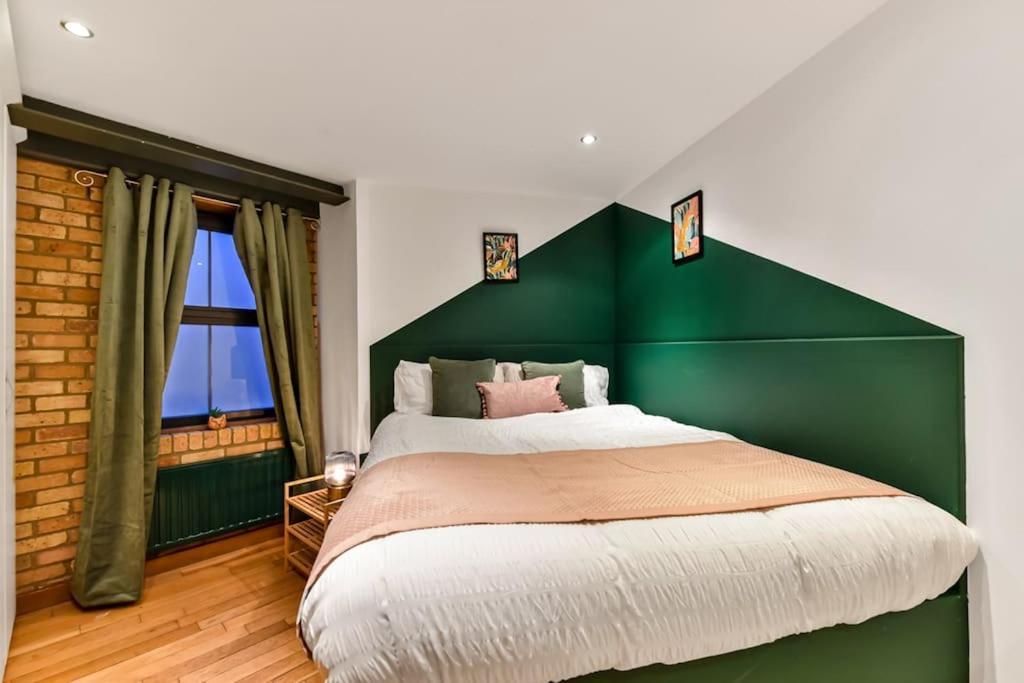 Spacious 2 Bed Urban Jungle Flat, Central Londen Buitenkant foto
